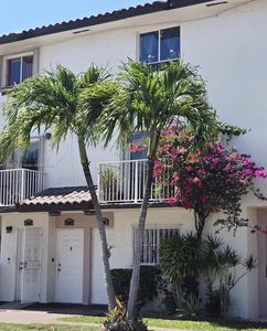 950 SW 104th Ct #C-201, Miami, FL, 33174