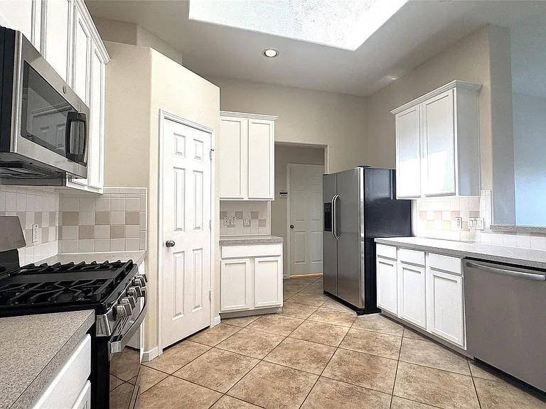 24926 Ranch Lake Ct — Photo 14
