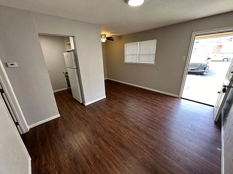 907 S Mesquite St #A — Photo 7