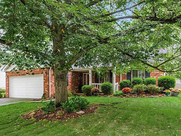 3rd image of 3872 Ramblehurst Rd