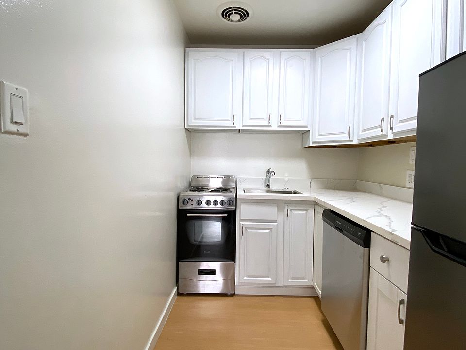 1st image of 200 Guerrero St APT 214