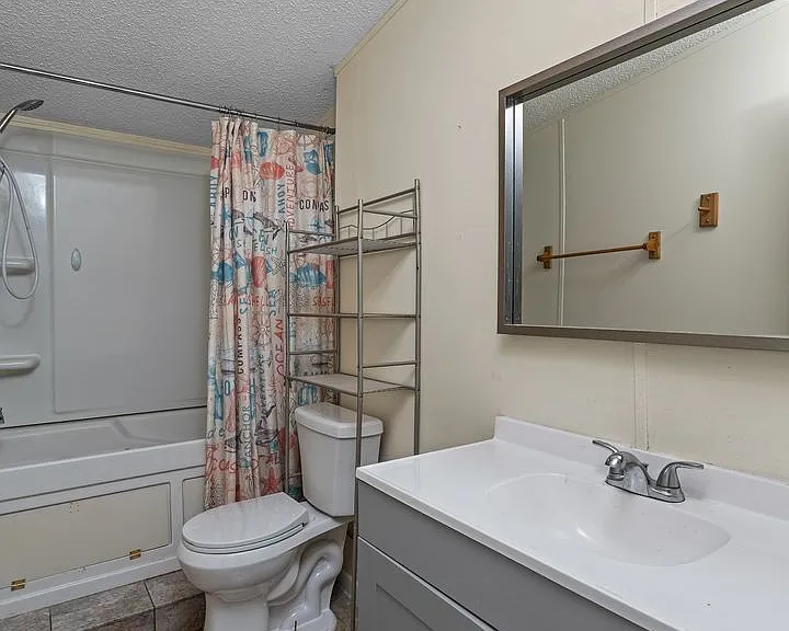 207 Moore St — Photo 26