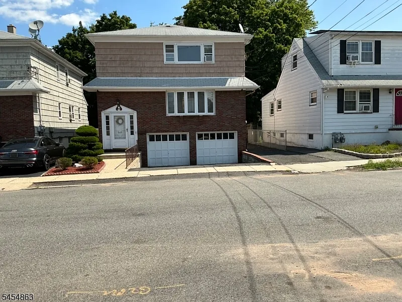 545 Freeman St