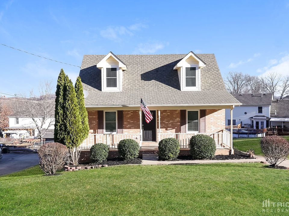 1st image of 204 Saint Martins Ln