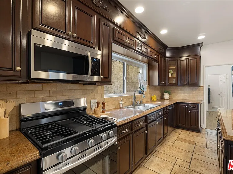 5216 Sale Ave — Photo 15
