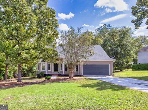 217 Saint Anthonys Dr, Macon, GA 31220