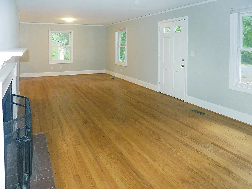 4 bed, 1800 sqft, $4,195 — Photo 2