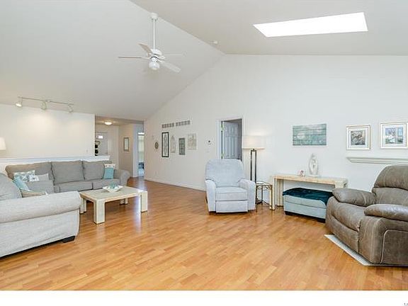 4th image of 3893 Taplin Place Ct