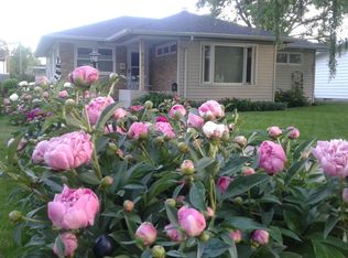 913 3rd Ave E, Williston, ND 58801