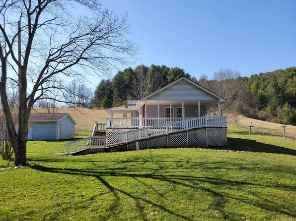 579 State Route 60/16, Danese, WV 25831