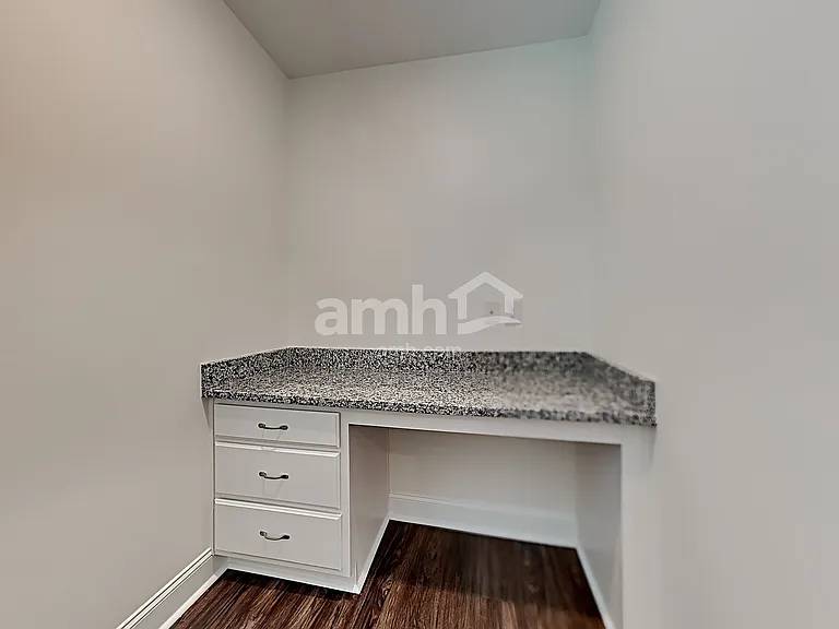 1842 Produce Ln — Photo 8