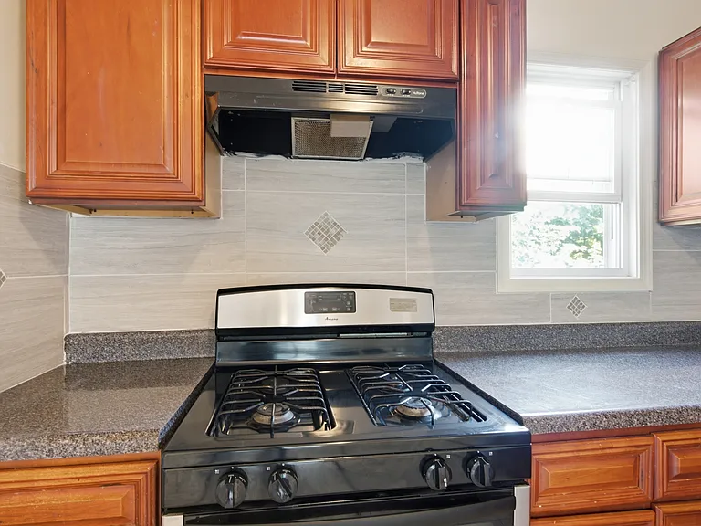26 Seymour Ave #3 — Photo 8
