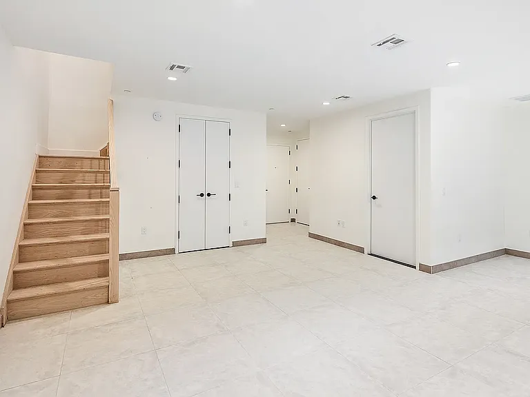 25 Bruckner Blvd #1L — Photo 11