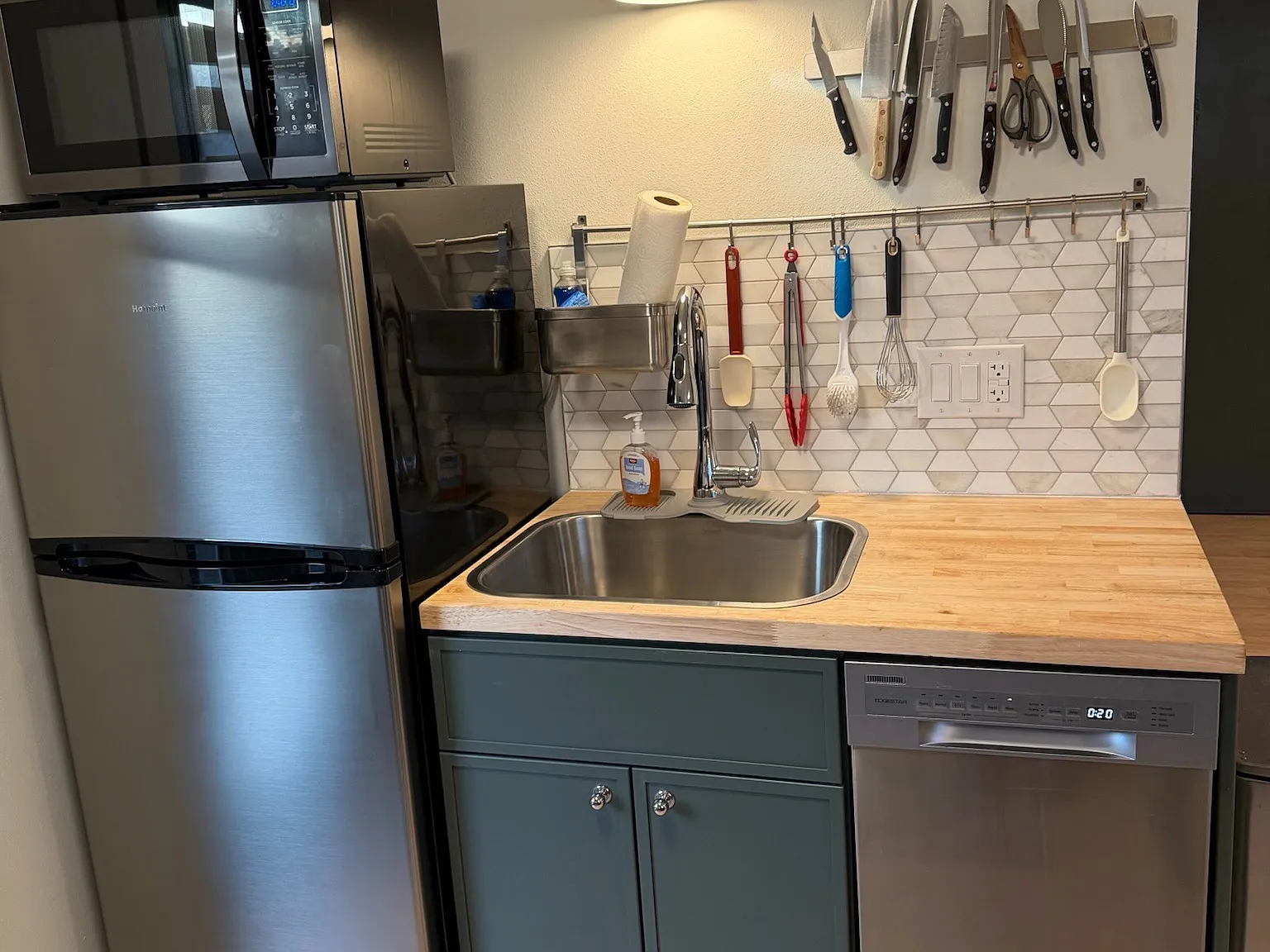 Studio, 360 sqft, $1,500 — Photo 3