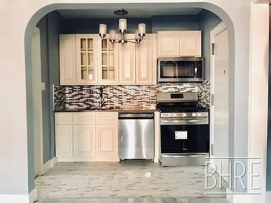 Rented by Brooklyn Heights Real Estate Inc | media 5