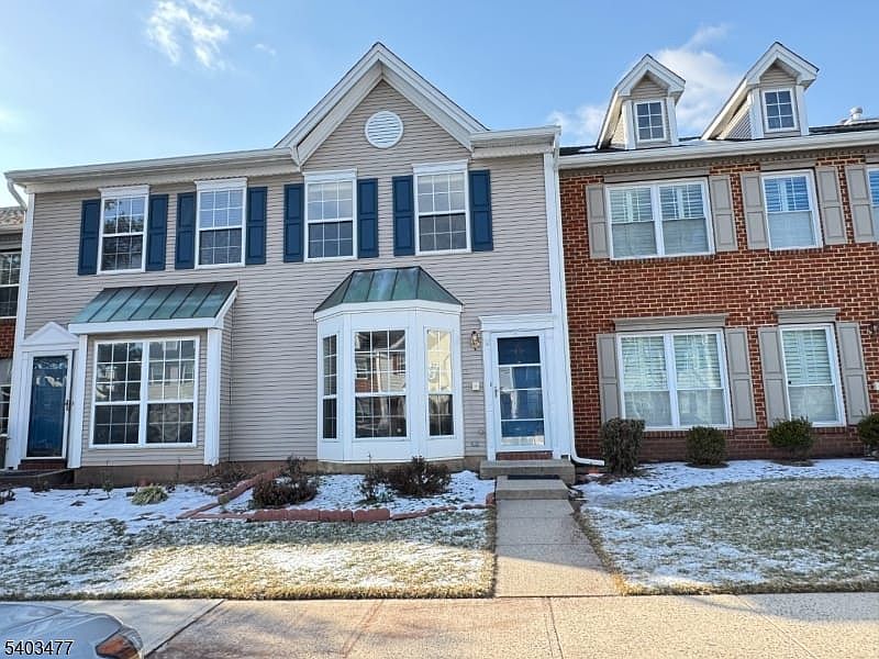 1st image of 45 De Leone Cir #45