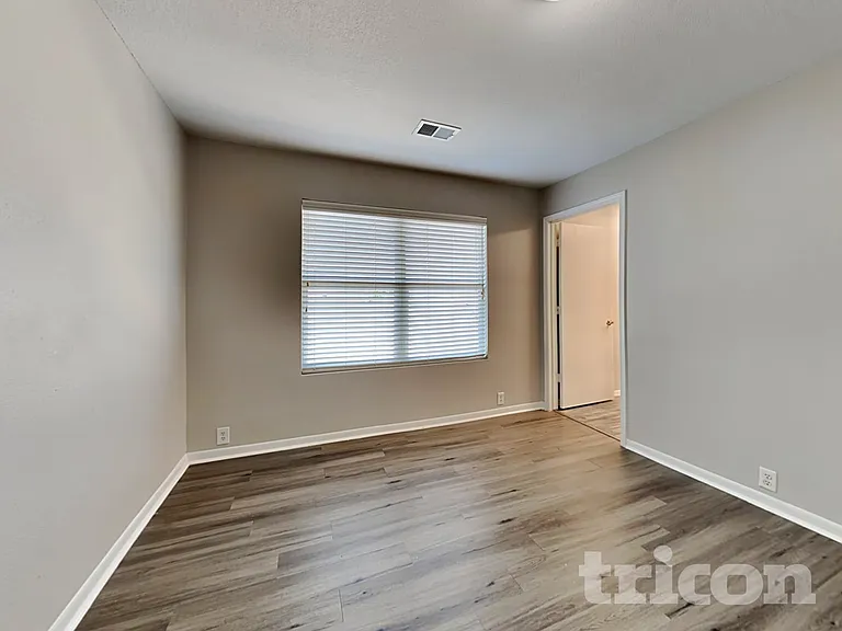 3239 Dartmouth Field Ln — Photo 16