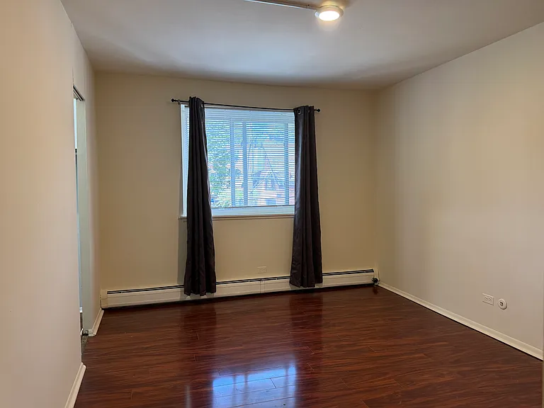 7320 N Rogers Ave #215 — Photo 5