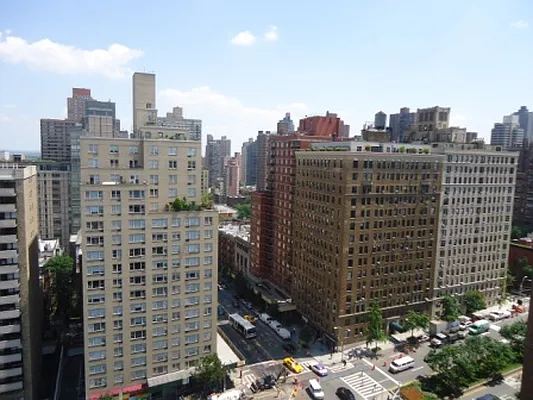 Rented by Mallan Real Estate Inc | media 33