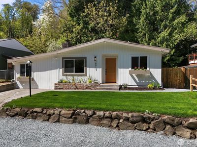 6913 25th Avenue SW, Seattle, WA, 98106