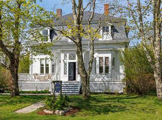 19 Naskeag Point Road, Brooklin, ME 04616