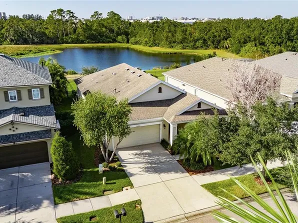 6828 Park Strand Dr, Apollo Beach, FL 33572