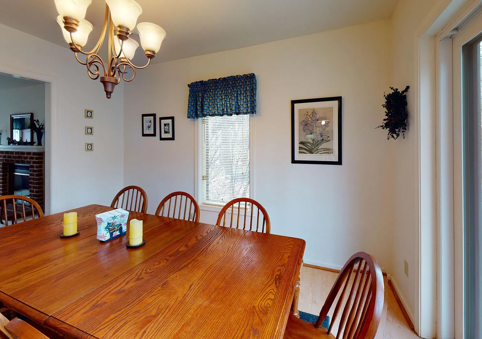Short Term Furnished House — Photo 2