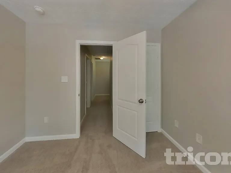1030 Weatherwood Pl — Photo 11