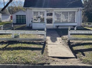 120 Edds St, Pekin, IL 61554