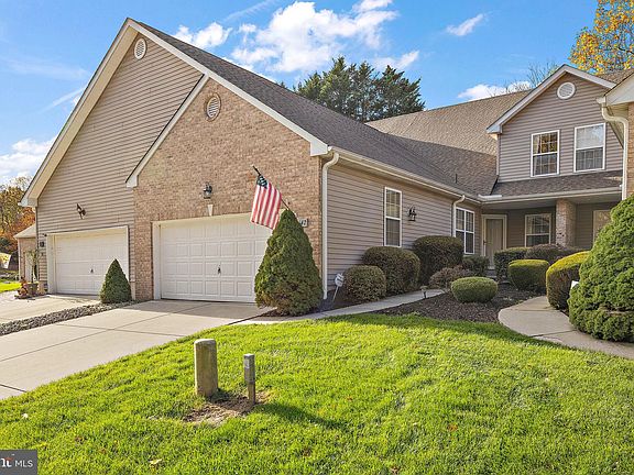 2nd image of 142 Gregg Dr