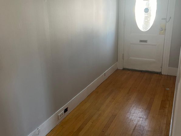575 Summer St #1B