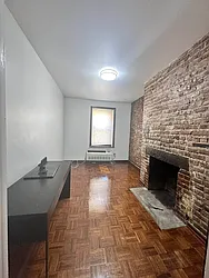 Rented by Aimee Grodanz, LREB