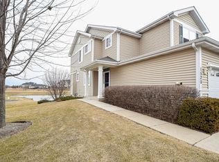 1520 W Remington Ln, Round Lake, IL 60073