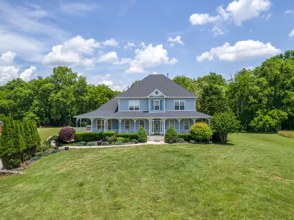 6565 Bridle Way Dr, College Grove, TN 37046
