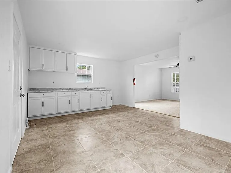 1105 Esperanza St #A — Photo 8