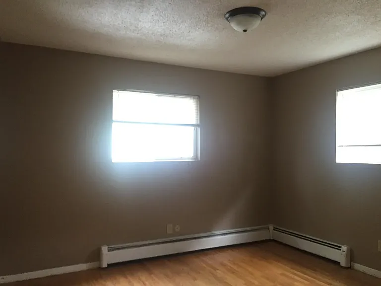 1895 Minnehaha Ave #6 — Photo 6