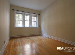 552 W Aldine Ave #552GDNR, Chicago, IL 60657