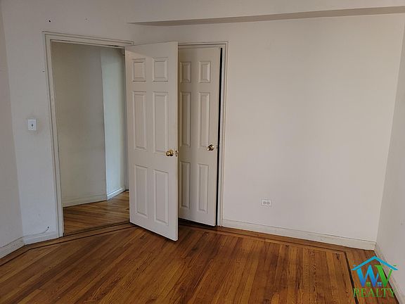 3rd image of 1165 Morris Ave #C2