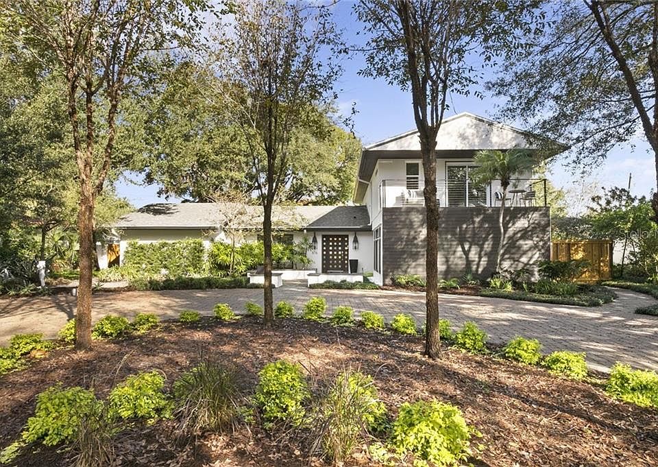 1st image of 576 W Davis Blvd