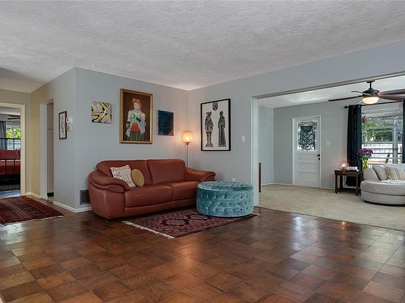 5th image of 2917 Valley Forge St