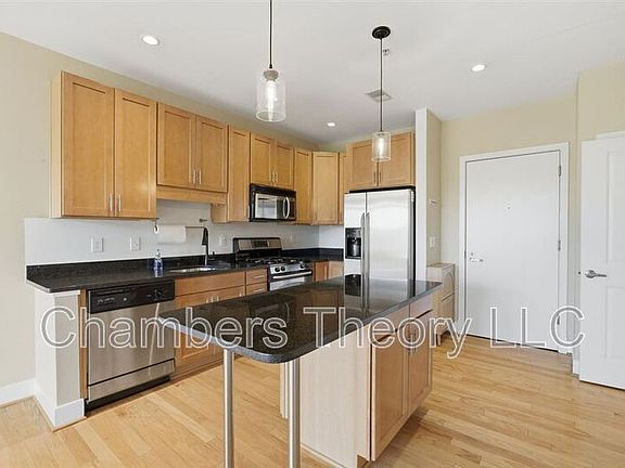 3rd image of 1800 Wilson Blvd Unit 314