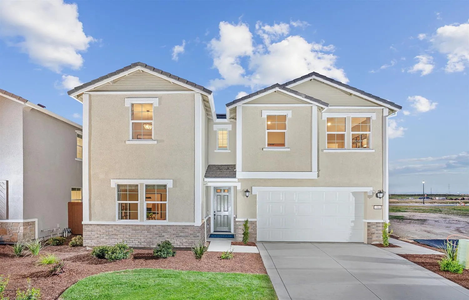 9089 Himalaya Way photo 1