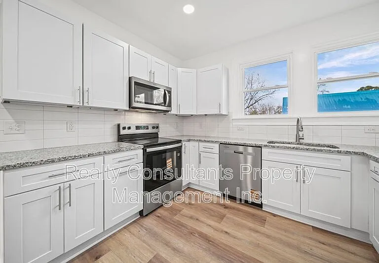 1703 Lowder St — Photo 12