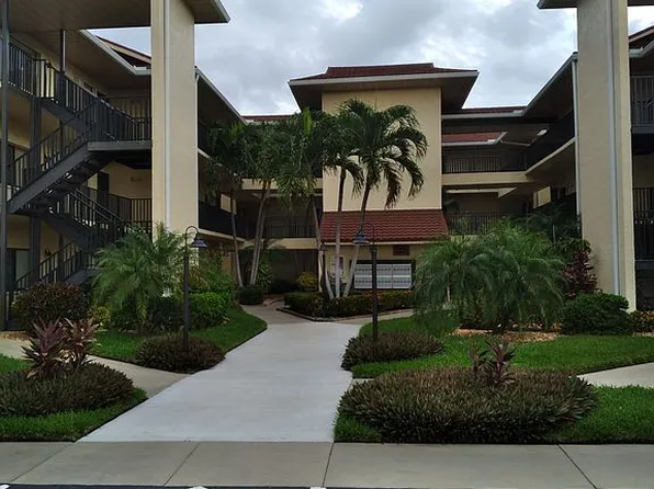 11220 Caravel Cir APT 305, Fort Myers, FL 33908
