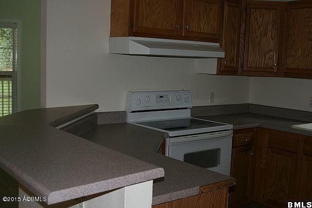2nd image of 744 Blue Heron Ln E