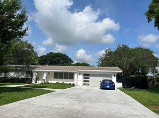 13050 SW 82nd Ct, Pinecrest, FL 33156