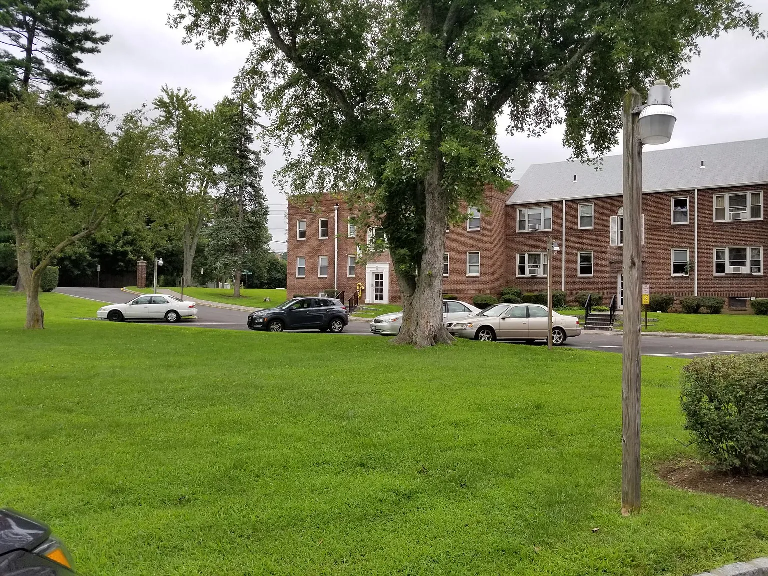 Fulton Park Apartments — Photo 2