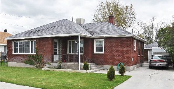 1st image of 69 Bush Ave