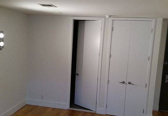 5th image of 164 Grand St APT 1A