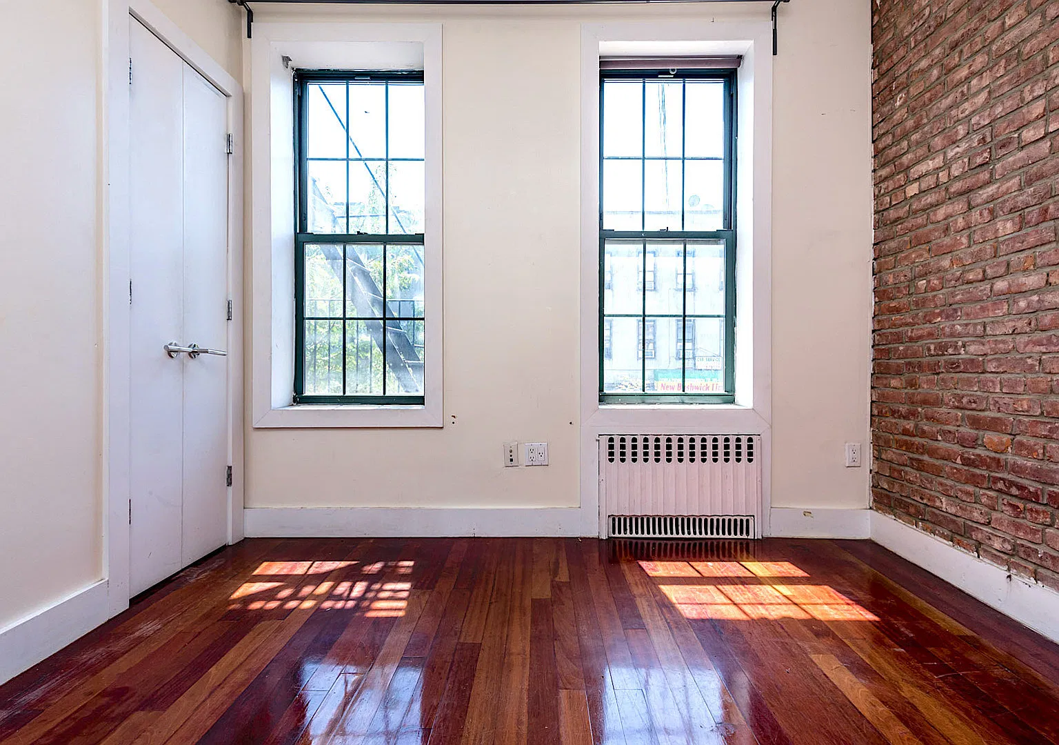 179 Knickerbocker Avenue — Photo 3